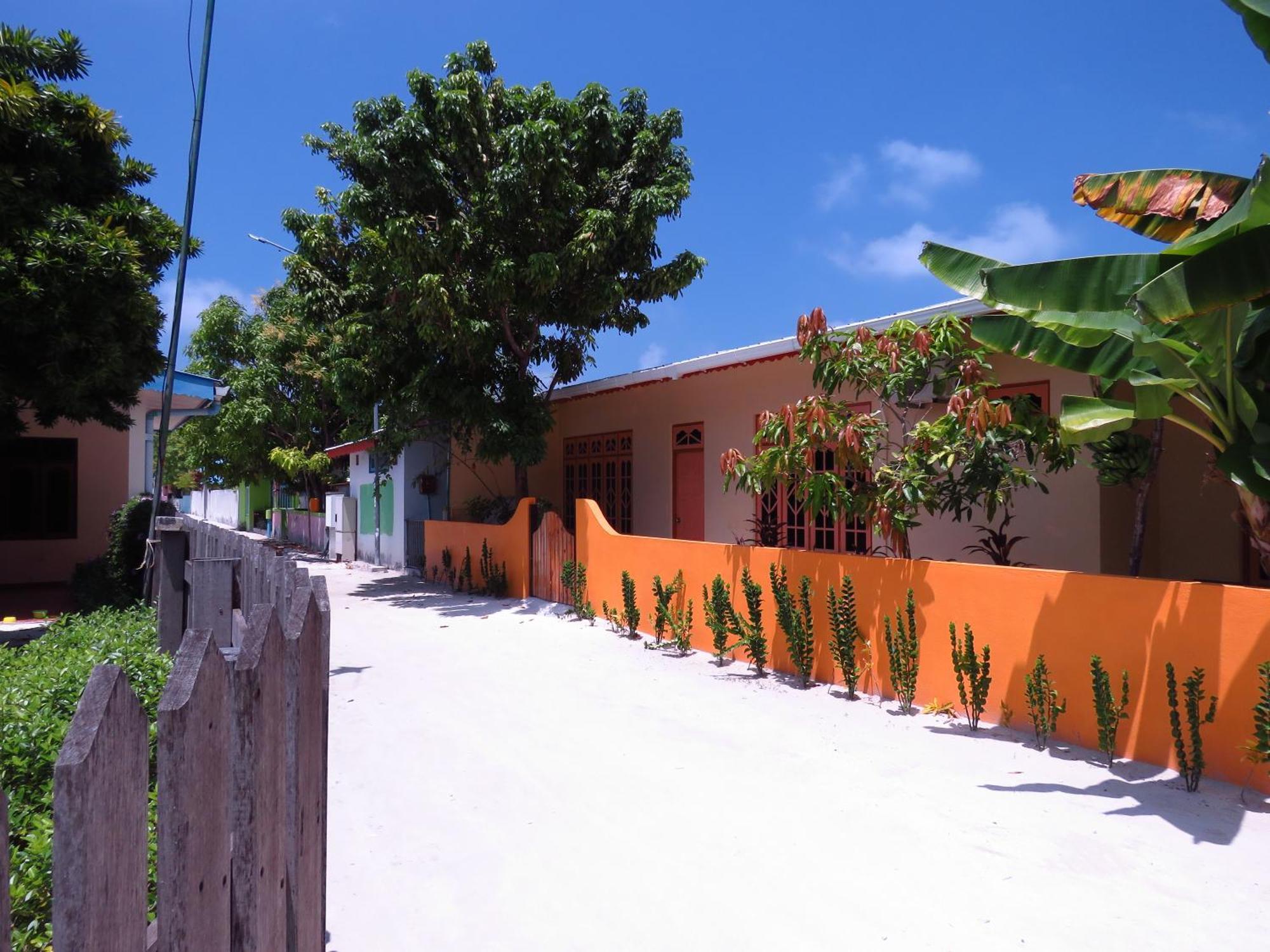 The Sunrise Huraa Hotel Exterior photo